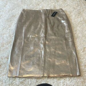 Shimmery Black House White Market Size 0 brand new shimmer pencil skirt.
